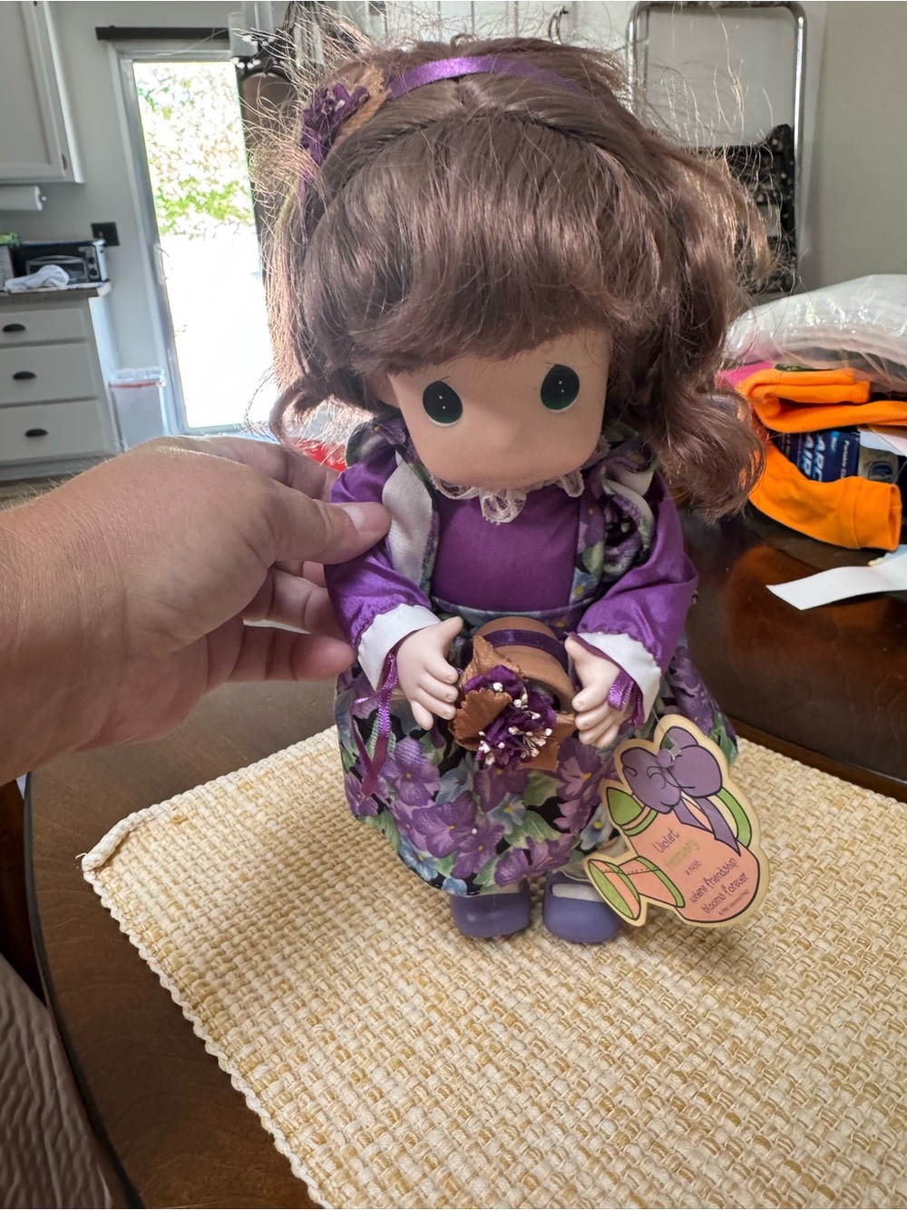 '95 PRECIOUS MOMENTS GARDEN OF FRIENDS VIOLET FEB 12" DOLL